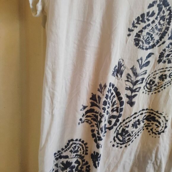 Andrea Jovine White and Blue Graphic Relaxed Tee - Picture 6 of 8